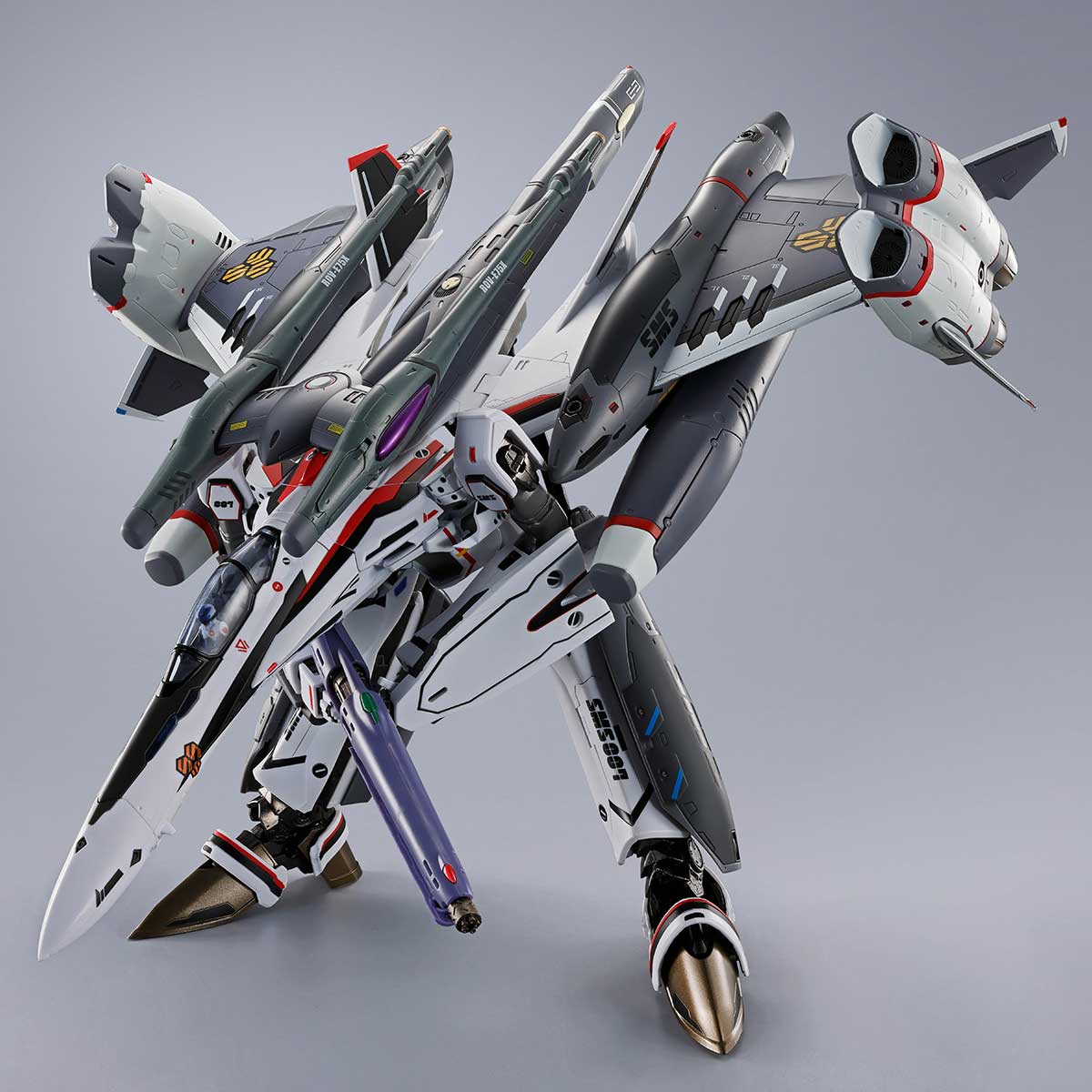 DX CHOGOKIN - TORNADO MESSIAH VALKYRIE ALTO SAOTOME USE REVIVAL VER. MACROSS