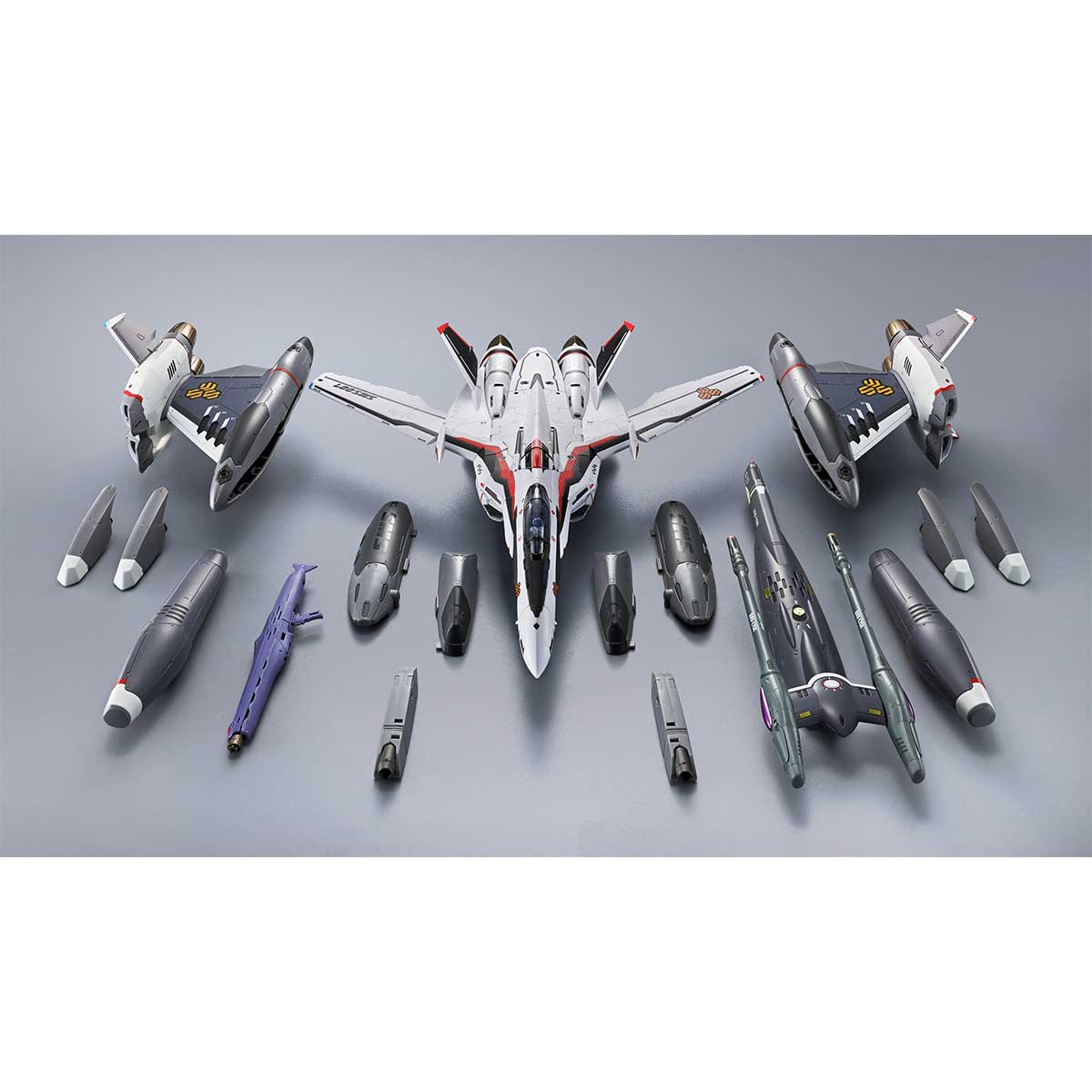 DX CHOGOKIN - TORNADO MESSIAH VALKYRIE ALTO SAOTOME USE REVIVAL VER. MACROSS