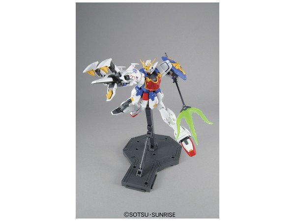 MODEL KIT MG 1/100 XXXG-01S SHENLONG GUNDAM EW VER. BANDAI HOBBY