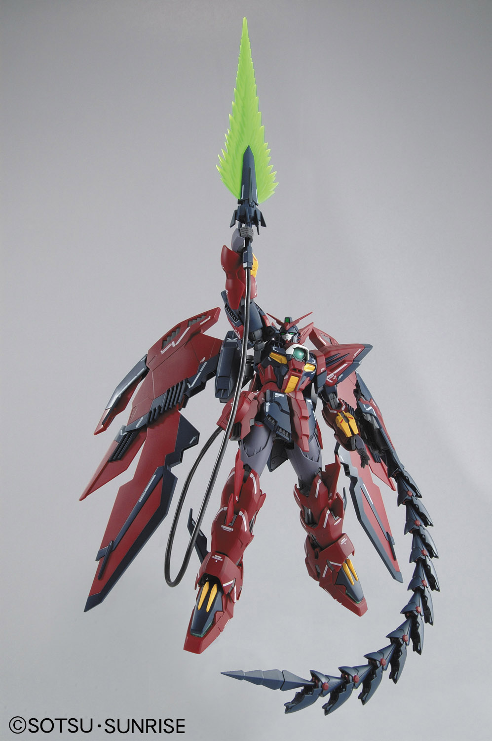 MODEL KIT MG 1/100 GUNDAM EPYON EW VER. BANDAI HOBBY