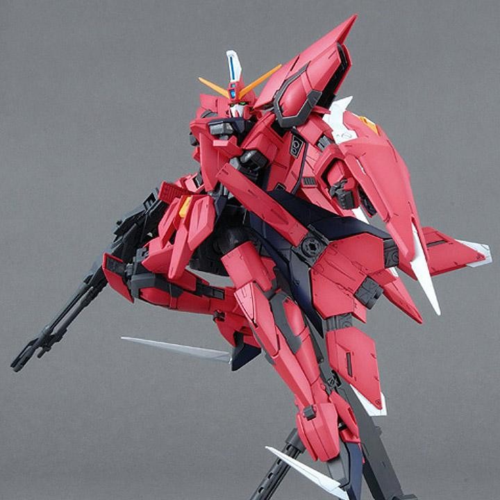 MODEL KIT MG 1/100 AEGIS GUNDAM BANDAI HOBBY