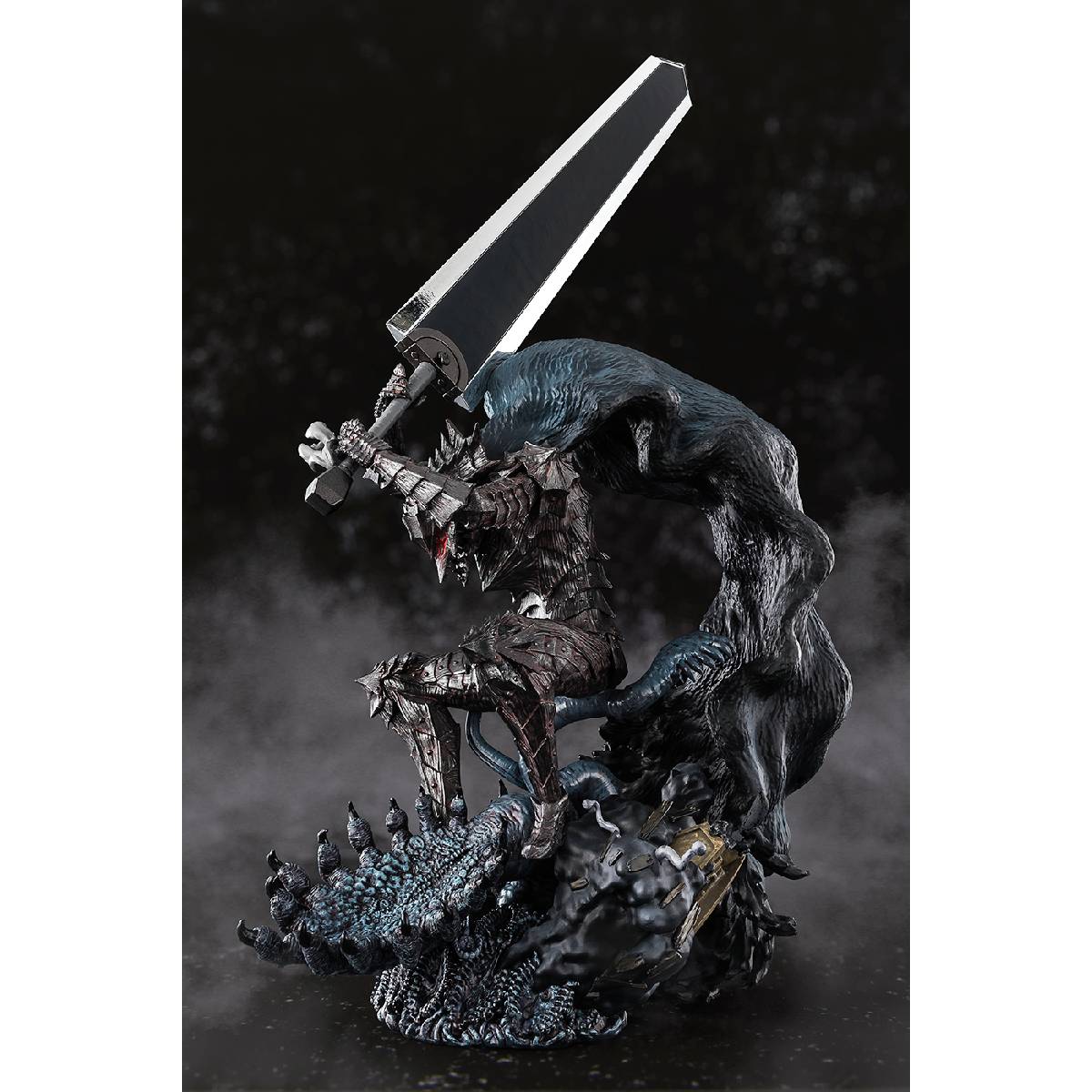 FIGUARTS ZERO GUTS (BERSERKER ARMOR) TAMASHII NATIONS