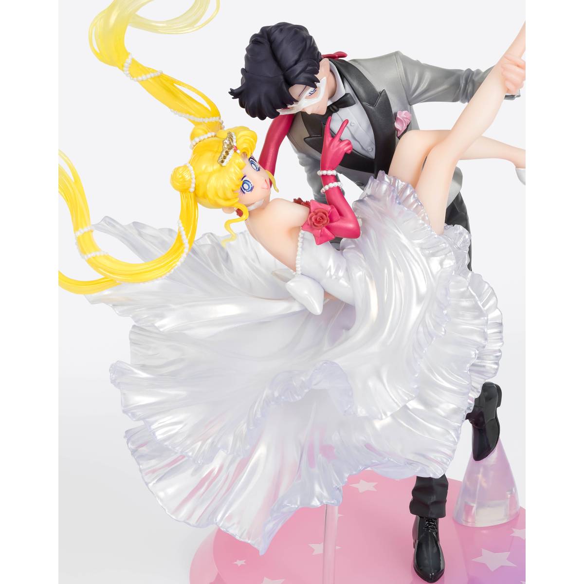 Figuarts Zero chouette Usagi ＆ Tuxedo Mask [Moonlight Glow Edition] Figuarts Zero chouette TAMASHII NATIONS