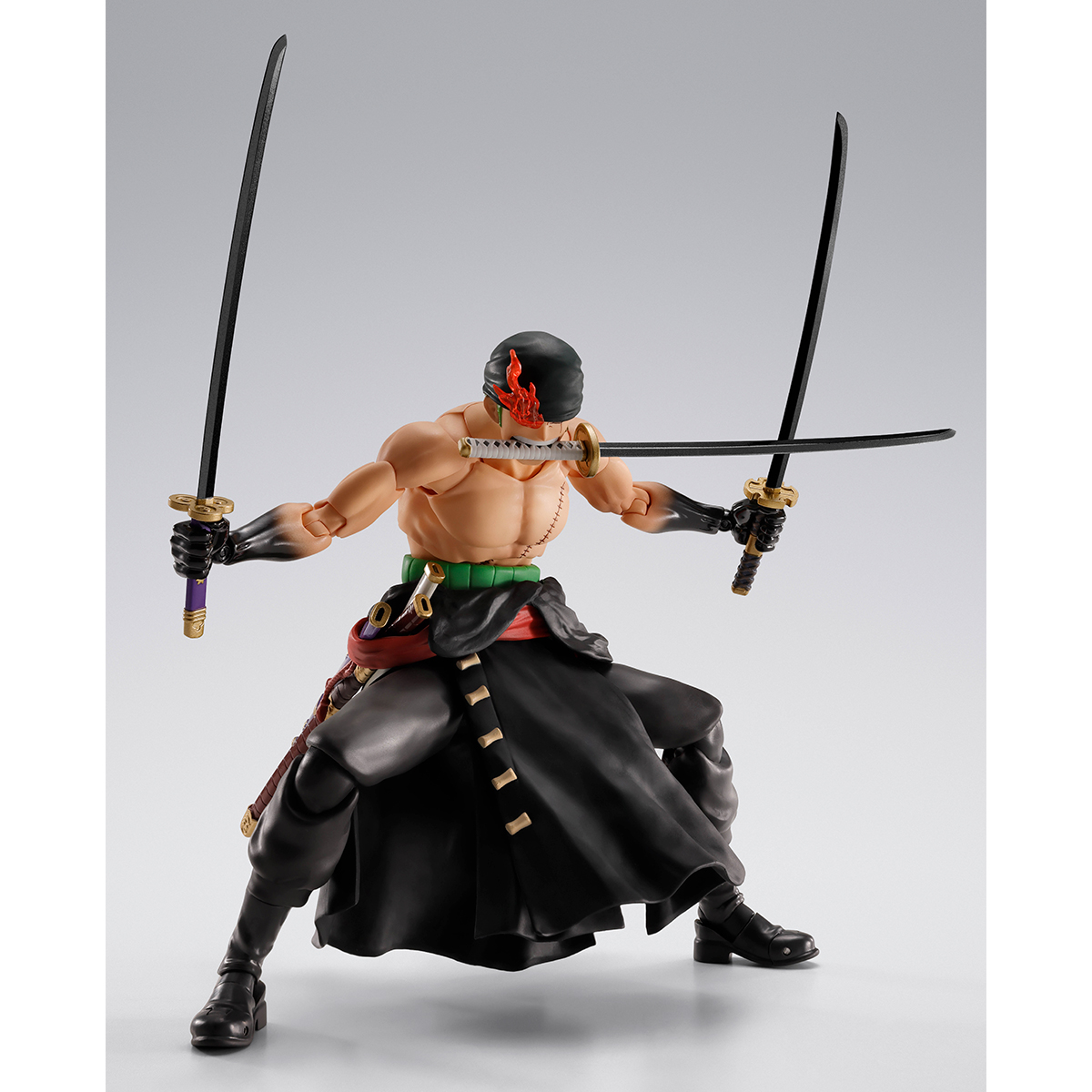 S.H.FIGUARTS RORONOA ZORO -THE KING OF HELL- ONE PIECE TAMASHII NATIONS